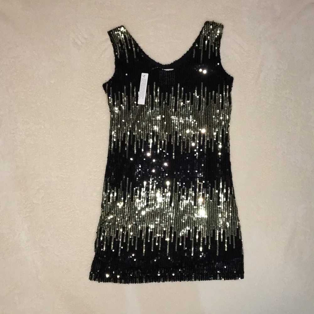 NWT Sharvit Couture Sequins Dress - Size Medium
